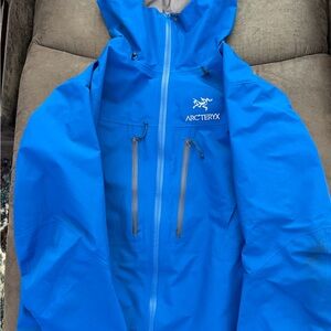 Arc'teryx Alpha SV